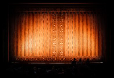 Struttura scenografica in legno per palco con fondale